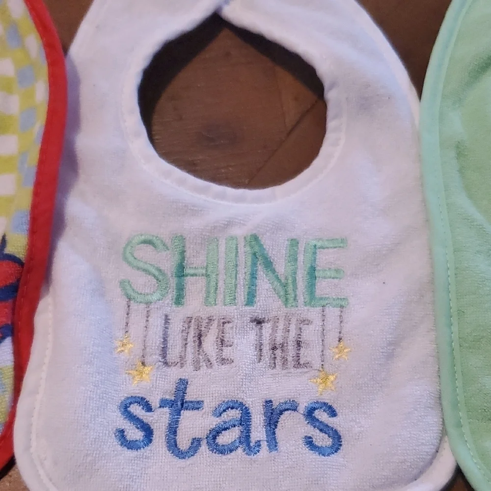 🐻 6 Assorted Baby Bibs
